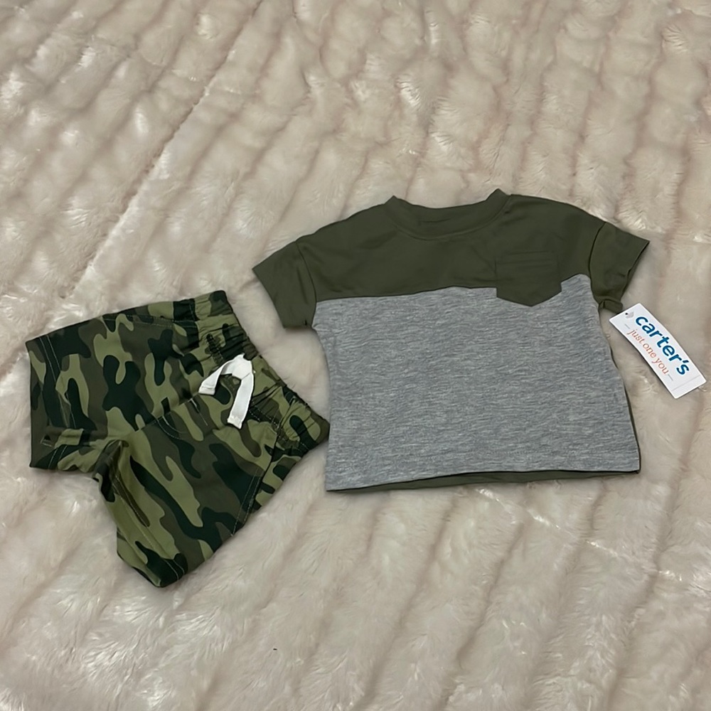 NWT carters green camo 2 piece set, 3m